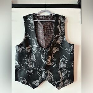 Rooster Vest Size 44 NWOT